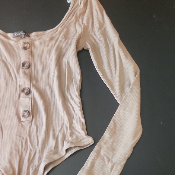 Splash Tan Long Sleeve Bodysuit - Picture 4 of 6